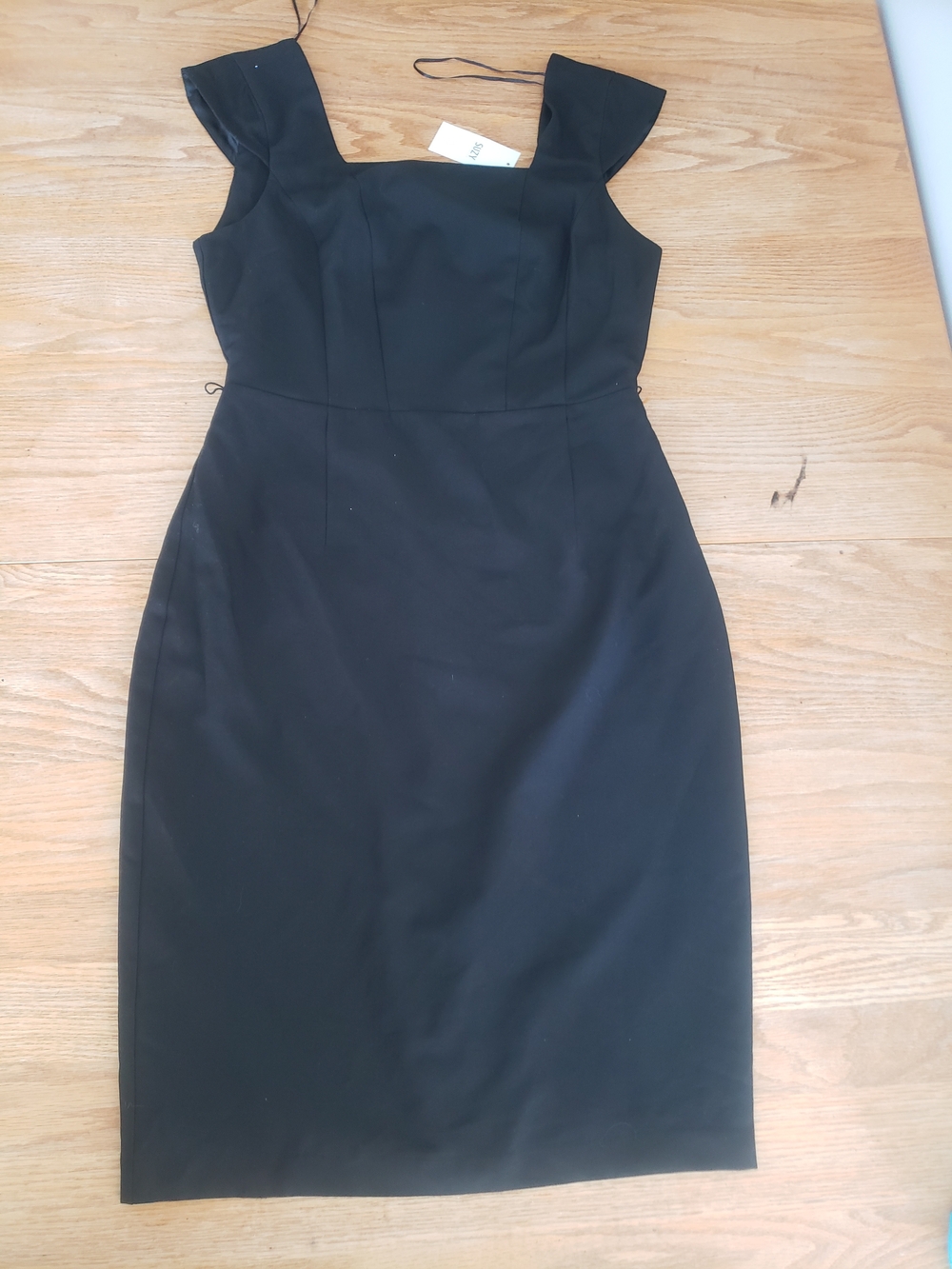 Suzy Shier Black Midi Sheath Dress with Cap Sleeves